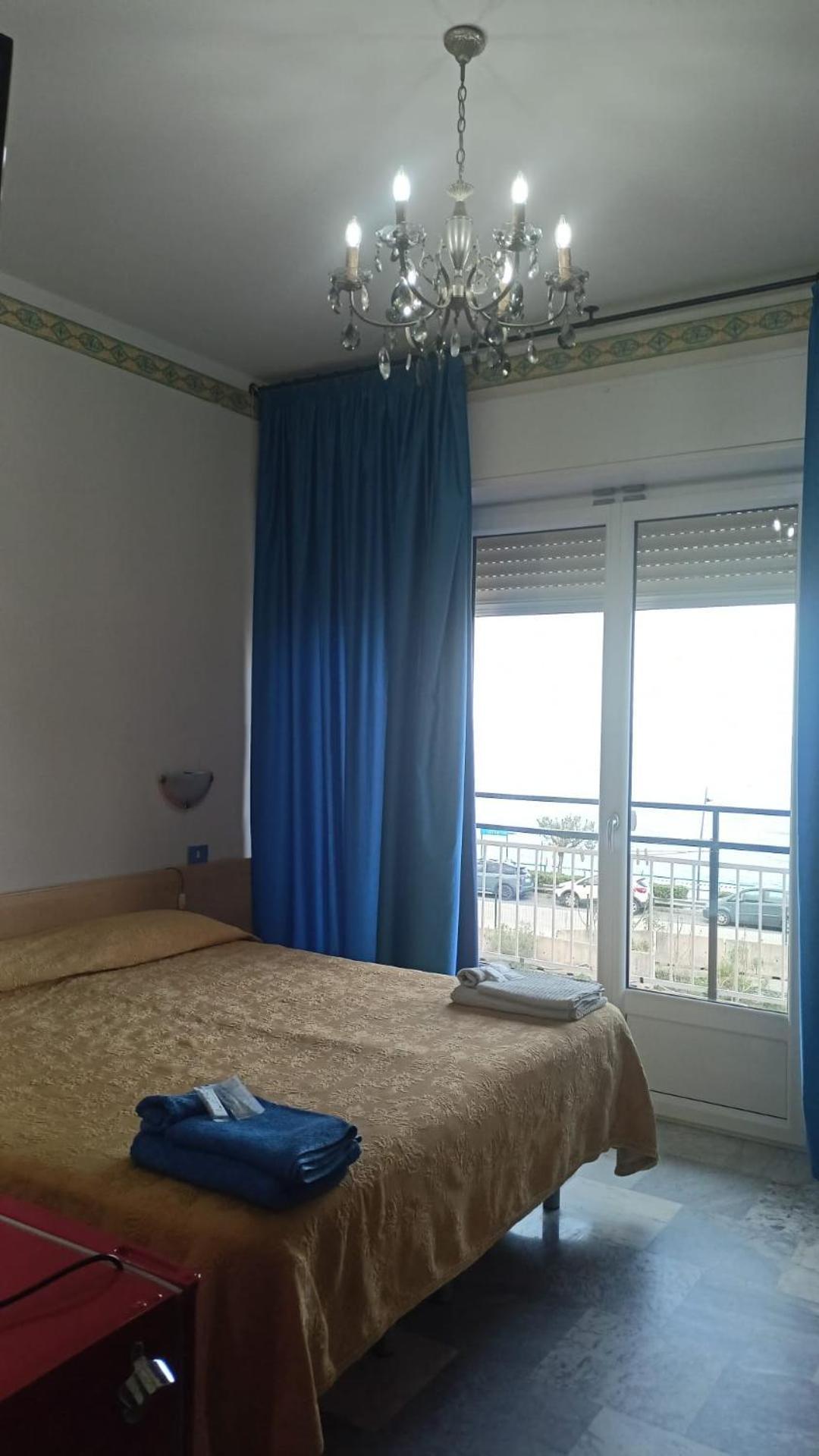 نولي B&B Solana المظهر الخارجي الصورة