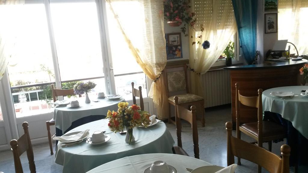 نولي B&B Solana المظهر الخارجي الصورة